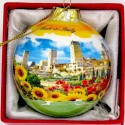 Pallina di natale con San gimignano fotografico